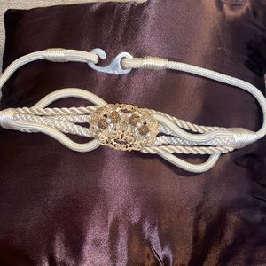 Vintage 80s Cream Nylon Belt